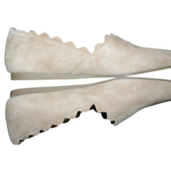 CHELSEA & VIOLET Clara Tan Beige Cream Suede Leather Scalloped Flats size 6.5 - Picture 6 of 9